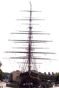 Picture of the Cutty Sark in London from the bow.